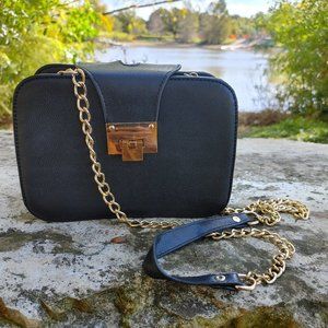 Mon Black Crossbody Bag